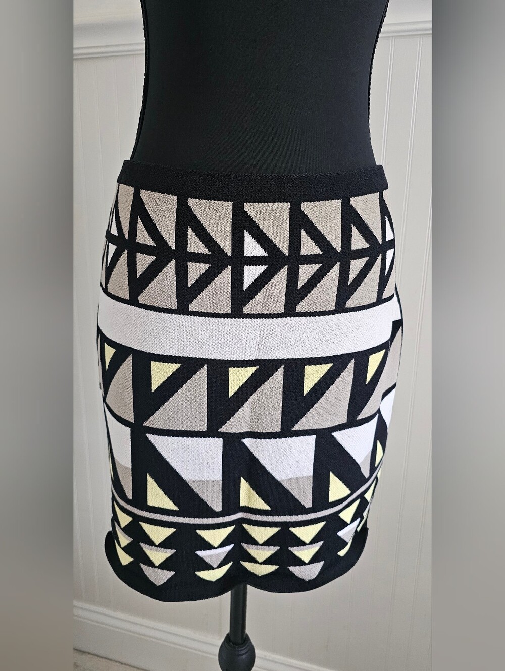 Rachel Roy Geometric Pattern  Knit Pencil Skirt XL